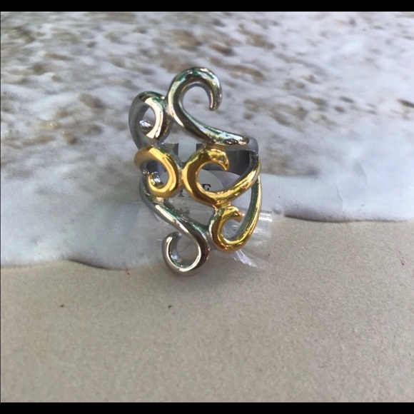 💛💛 Two Tones Ring💛💛 - Picture 2 of 4